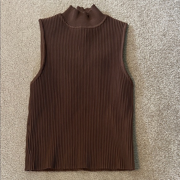 Tops - Sleeveless Ribbed Mock Neck Top - Brown